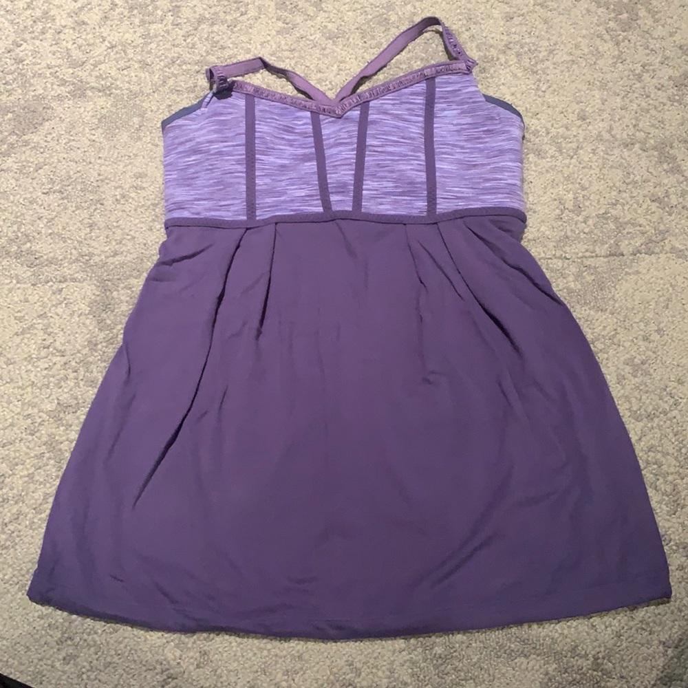 Lululemon cross back tank top - size 8
